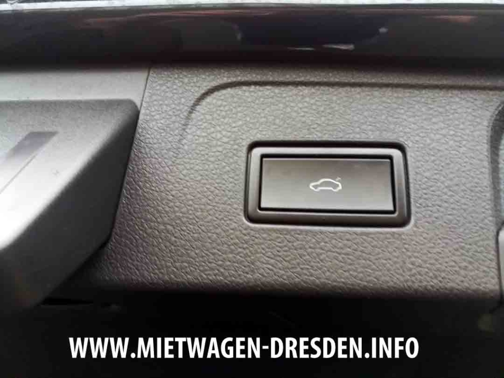 Elektrische Heckklappe bei Mietwagen VW Passat Variant